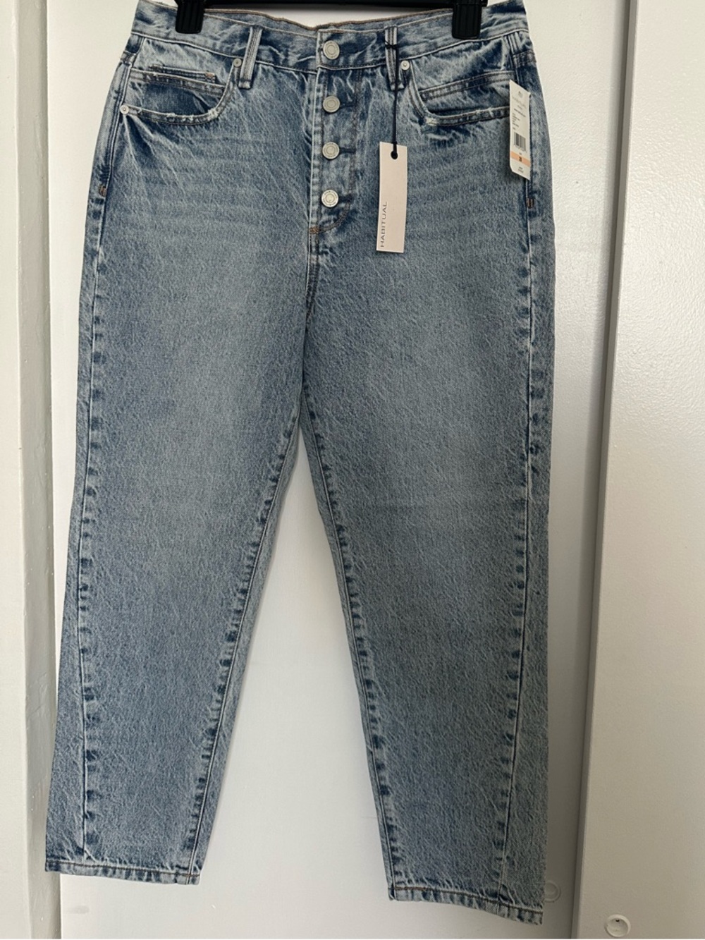 Habitual NWT Light Wash Straight Leg Jeans Size 28 Button Fly High Rise